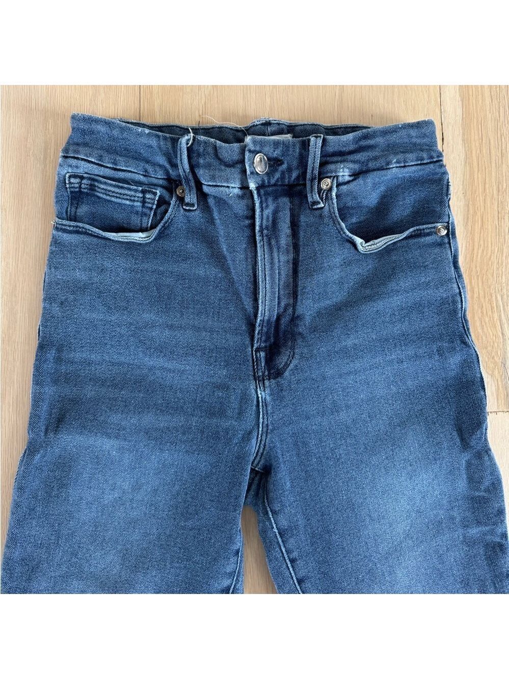 Good American Jeans Skinny Fit Distressed Medium Wash Size 4/27 - Picture 2 of 7